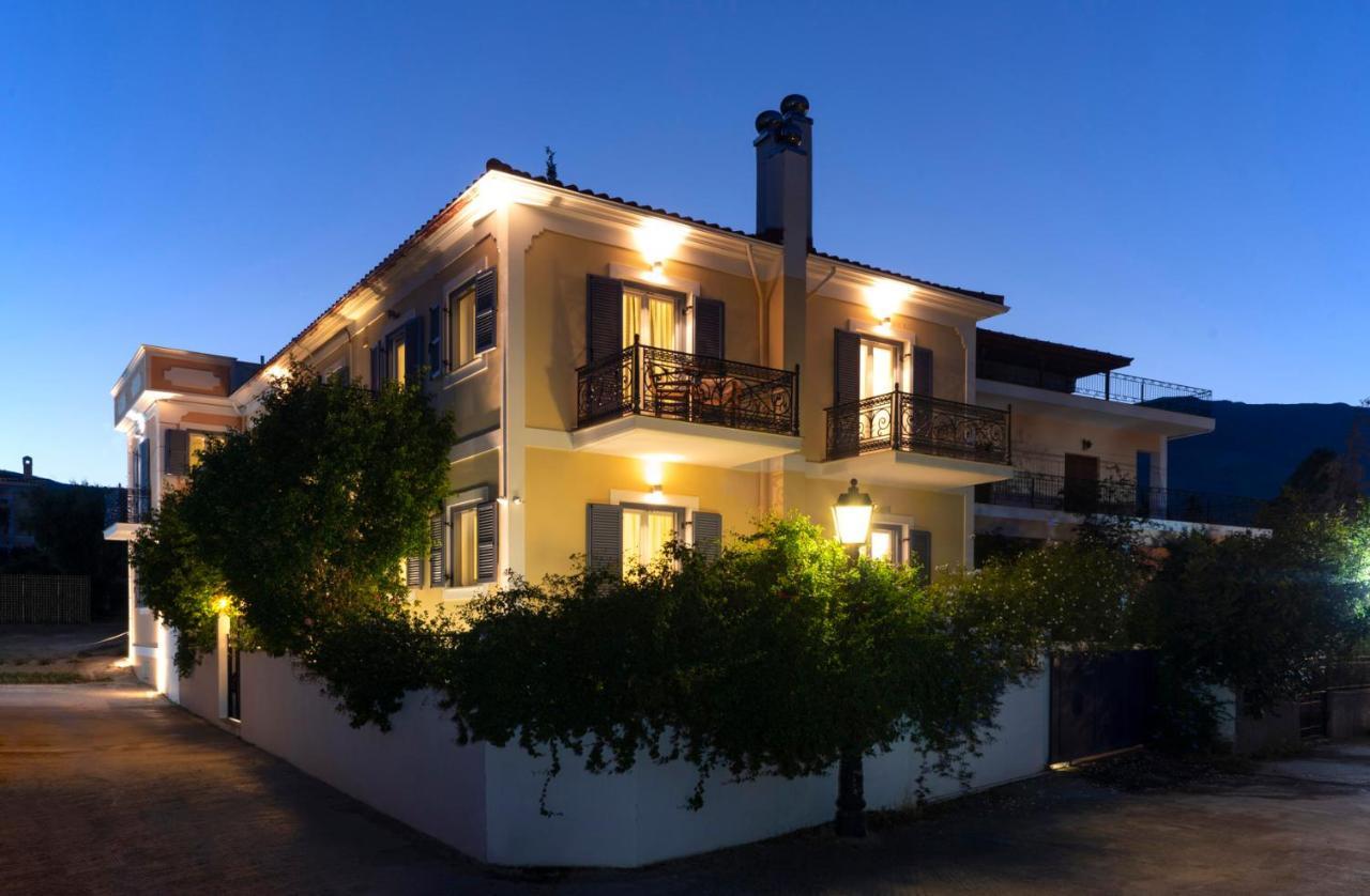 Nautilus Luxury Suites Галаксиди Экстерьер фото