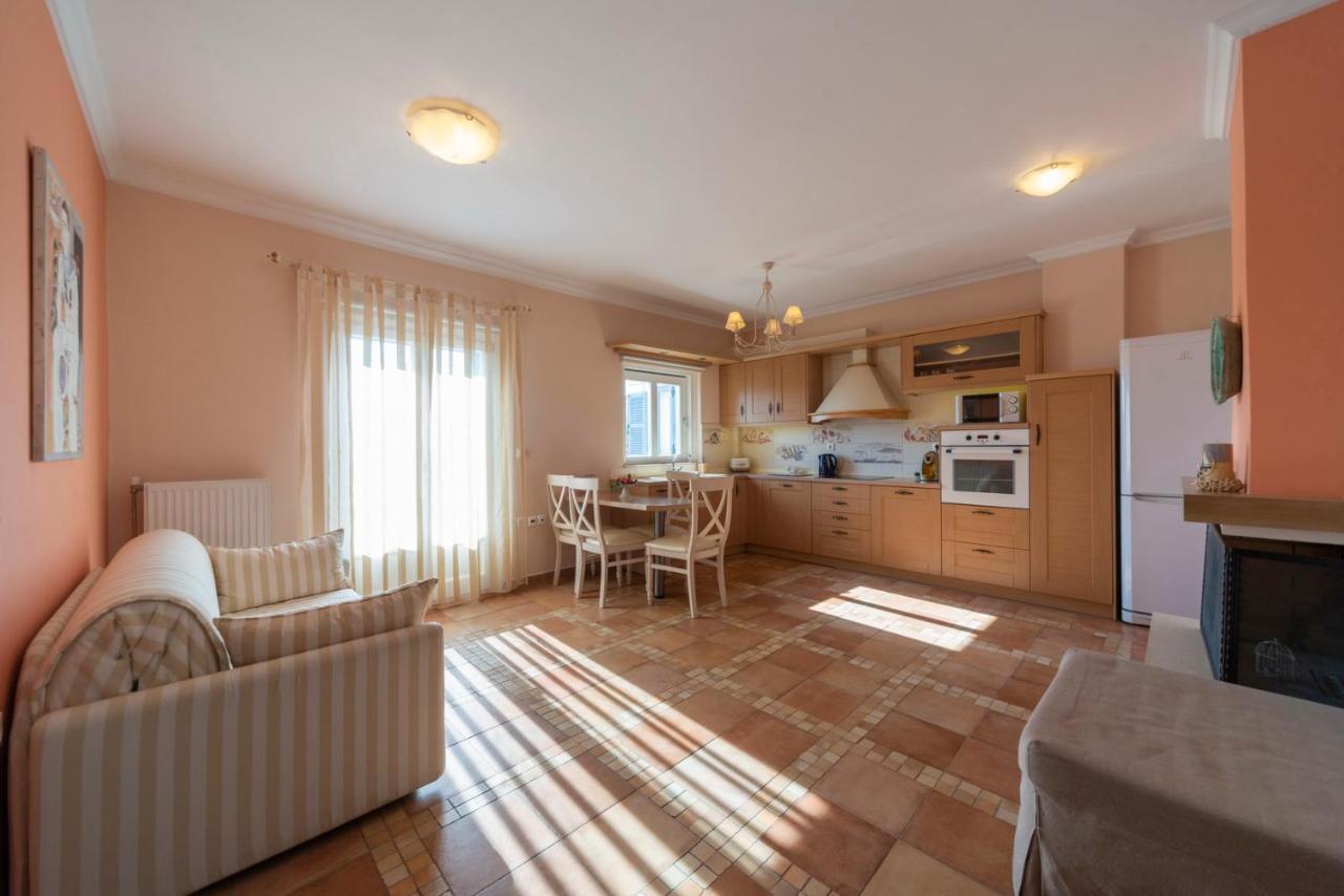 Nautilus Luxury Suites Галаксиди Экстерьер фото