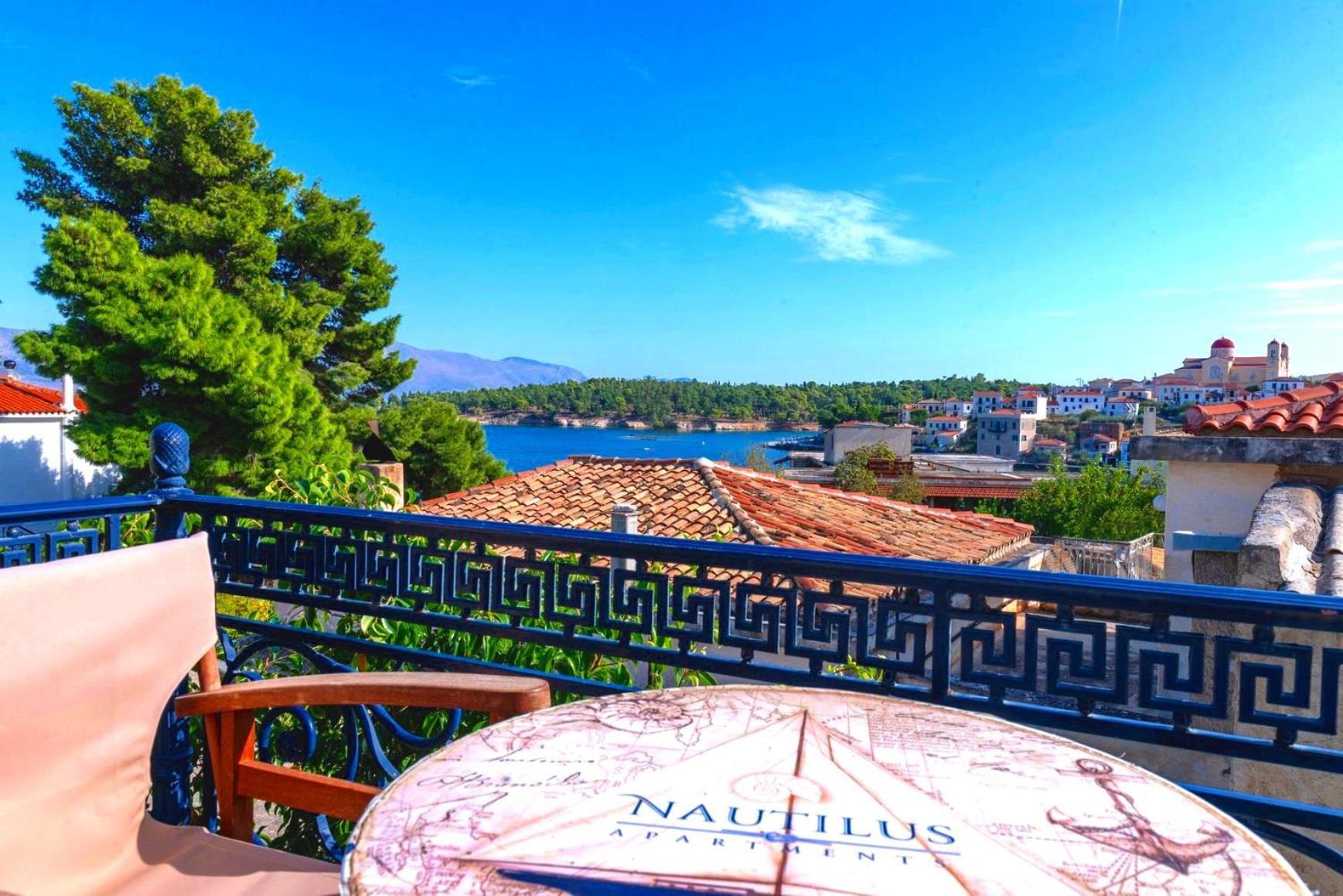Nautilus Luxury Suites Галаксиди Экстерьер фото